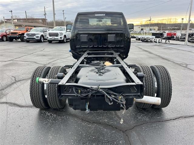 2024 RAM 5500 Chassis Cab Tradesman 4x2 Reg Cab 84" CA 168.5" WB
