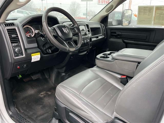 2017 RAM 5500 Chassis Cab Tradesman 4x2 Reg Cab 84" CA 168.5" WB