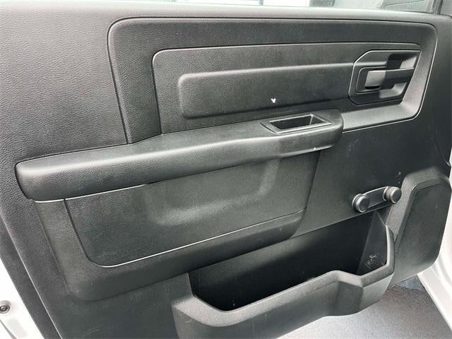 2017 RAM 5500 Chassis Cab Tradesman 4x2 Reg Cab 84" CA 168.5" WB