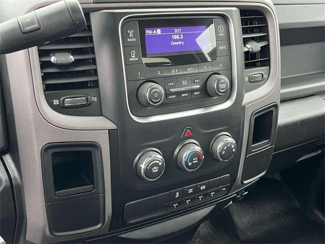 2017 RAM 5500 Chassis Cab Tradesman 4x2 Reg Cab 84" CA 168.5" WB