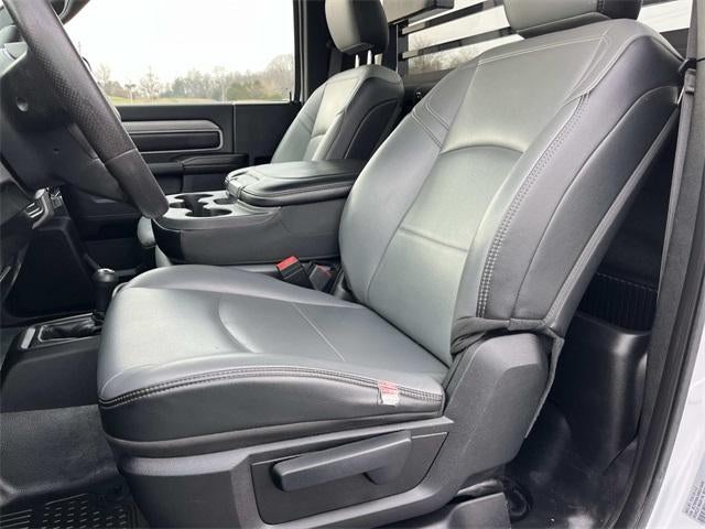 2021 RAM 5500 Chassis Cab Tradesman 4x4 Reg Cab 60" CA 144.5" WB