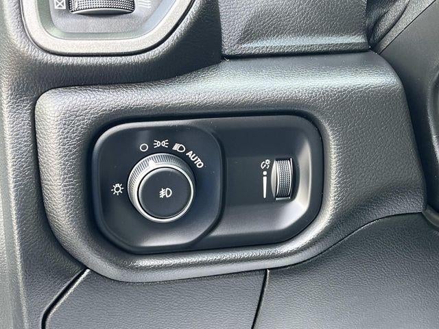 2024 RAM 5500 Chassis Cab Tradesman 4x4 Crew Cab 60" CA 173.4" WB