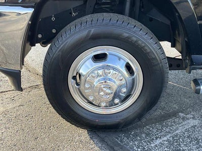 2024 RAM 3500 Chassis Cab Tradesman 4WD Crew Cab 60" CA 172.4" WB