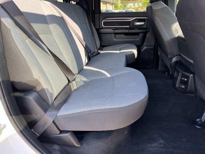 2024 RAM 3500 Chassis Cab SLT 4WD Crew Cab 60" CA 172.4" WB