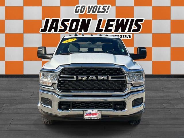 2024 RAM 3500 Chassis Cab SLT 4WD Crew Cab 60" CA 172.4" WB