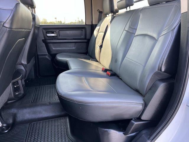 2019 RAM 3500 Chassis Cab Tradesman 4WD Crew Cab 60" CA 172.4" WB