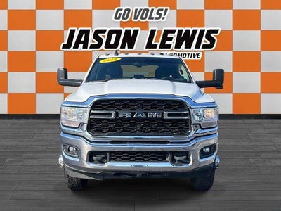 2019 RAM 3500 Chassis Cab Tradesman 4WD Crew Cab 60" CA 172.4" WB