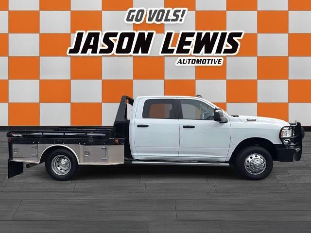 2024 RAM 3500 Chassis Cab SLT 4WD Crew Cab 60" CA 172.4" WB
