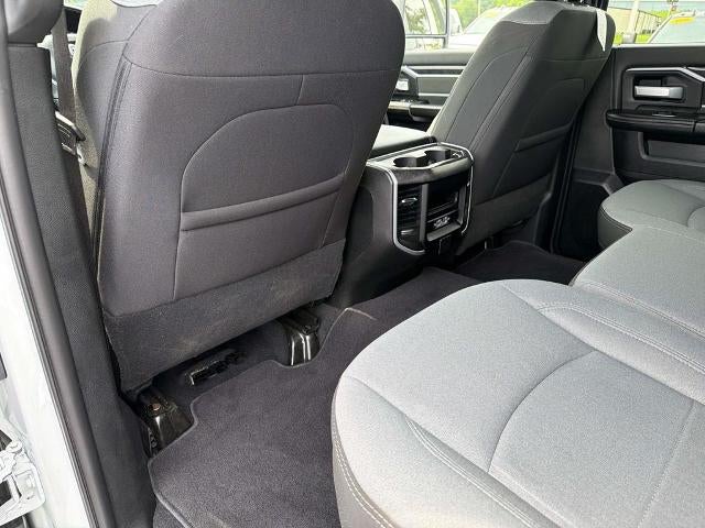 2024 RAM 3500 Chassis Cab SLT 4WD Crew Cab 60" CA 172.4" WB