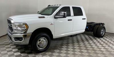 2024 RAM 3500 Chassis Cab SLT 4WD Crew Cab 60" CA 172.4" WB