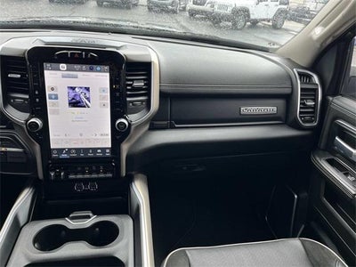 2024 RAM 3500 Chassis Cab Laramie 4WD Crew Cab 60" CA 172.4" WB