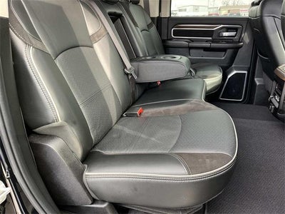 2024 RAM 3500 Chassis Cab Laramie 4WD Crew Cab 60" CA 172.4" WB