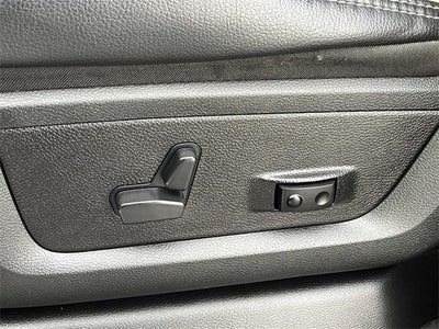 2024 RAM 3500 Chassis Cab Laramie 4WD Crew Cab 60" CA 172.4" WB