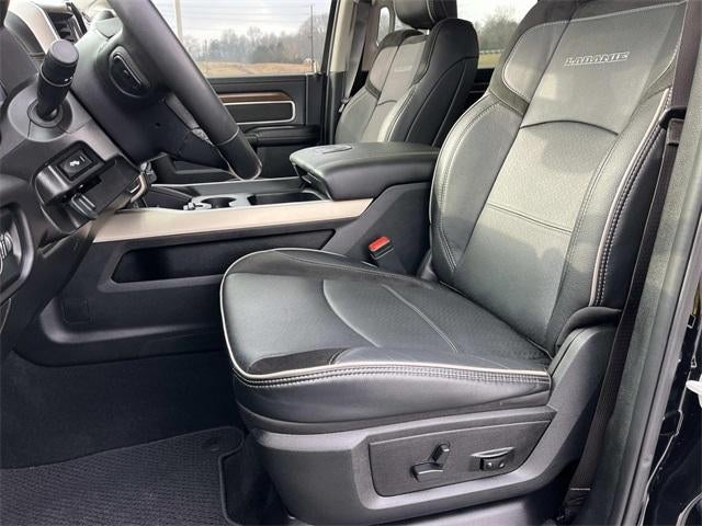 2024 RAM 3500 Chassis Cab Laramie 4WD Crew Cab 60" CA 172.4" WB