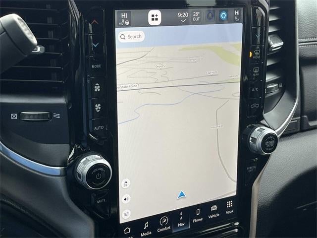 2024 RAM 3500 Chassis Cab Laramie 4WD Crew Cab 60" CA 172.4" WB