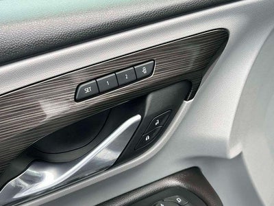 2023 GMC Terrain FWD 4dr SLT