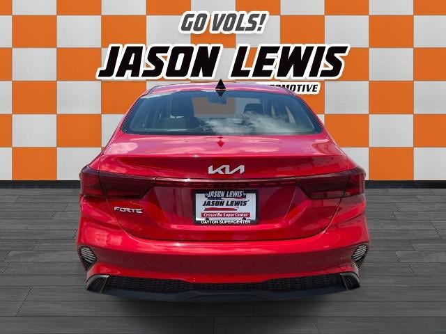 2024 Kia Forte LXS IVT
