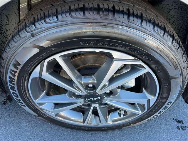 2024 Kia Forte LXS IVT