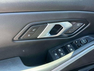 2025 BMW 330i Sedan