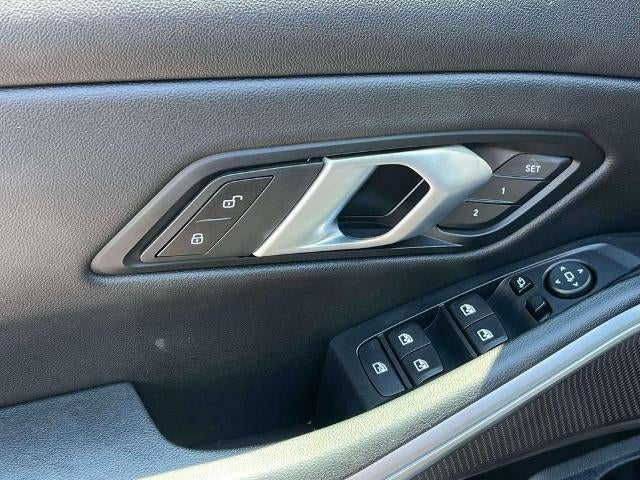 2025 BMW 330i Sedan