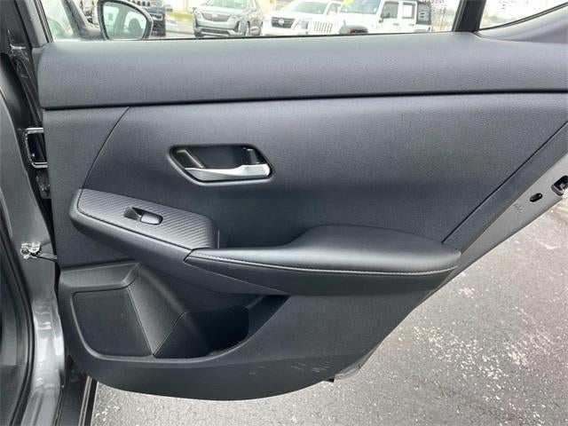 2023 Nissan Sentra SV CVT