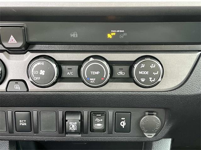 2019 Toyota Tacoma 4WD 4WD TRD Sport Double Cab 5' Bed V6 MT (Natl)