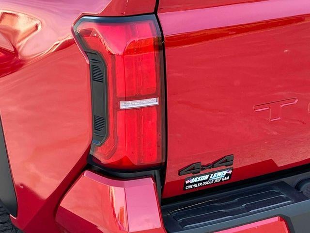 2024 Toyota Tacoma 4WD 4WD TRD Off Road Double Cab 5' Bed AT (Natl)