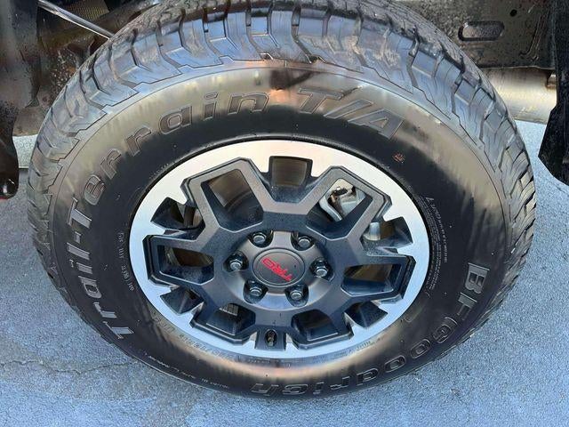 2024 Toyota Tacoma 4WD 4WD TRD Off Road Double Cab 5' Bed AT (Natl)