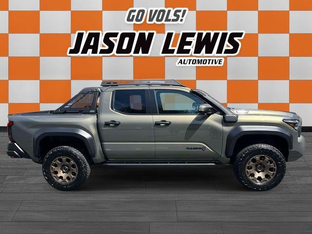 2025 Toyota Tacoma 4WD 4WD Trailhunter Hybrid Double Cab 5' Bed AT (Natl)