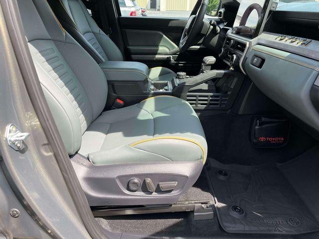 2025 Toyota Tacoma 4WD 4WD Trailhunter Hybrid Double Cab 5' Bed AT (Natl)