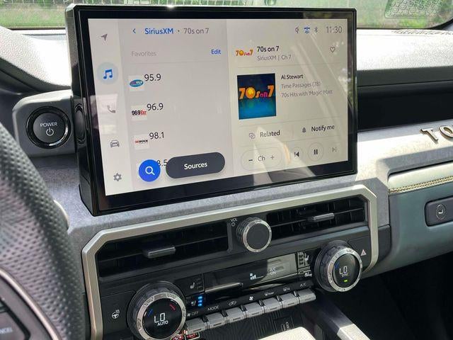 2025 Toyota Tacoma 4WD 4WD Trailhunter Hybrid Double Cab 5' Bed AT (Natl)