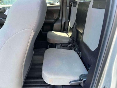 2022 Toyota Tacoma 4WD 4WD SR Access Cab 6' Bed I4 AT (SE)