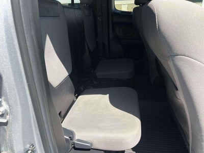 2022 Toyota Tacoma 4WD 4WD SR Access Cab 6' Bed I4 AT (SE)