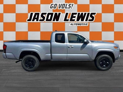 2022 Toyota Tacoma 4WD 4WD SR Access Cab 6' Bed I4 AT (SE)