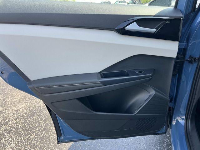 2025 Volkswagen Taos S 4MOTION