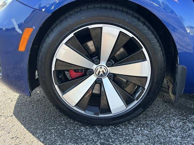 2014 Volkswagen Beetle 2dr Man 2.0T Turbo R-Line PZEV