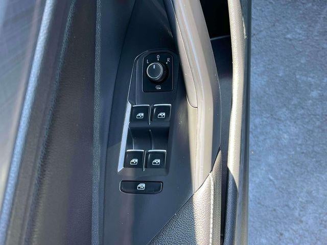 2024 Volkswagen Jetta SE Auto