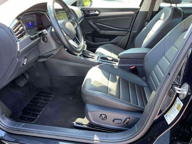 2024 Volkswagen Jetta SE Auto