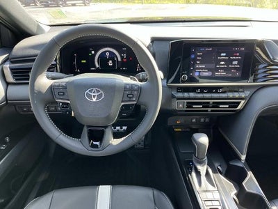 2025 Toyota Camry SE (SE)