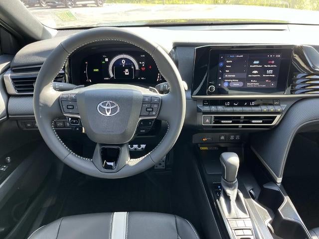 2025 Toyota Camry SE (SE)