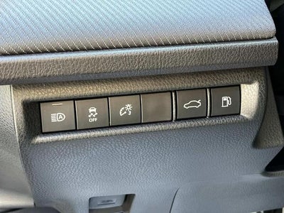2025 Toyota Camry SE (SE)