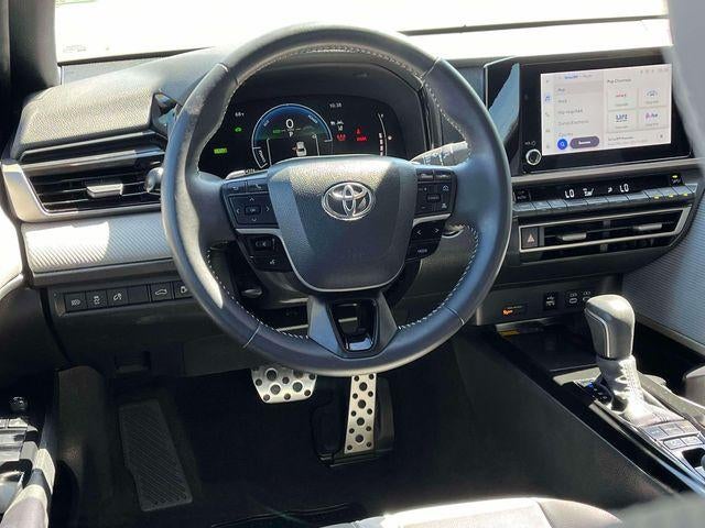 2025 Toyota Camry SE (SE)