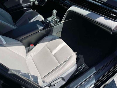 2025 Toyota Camry SE (SE)
