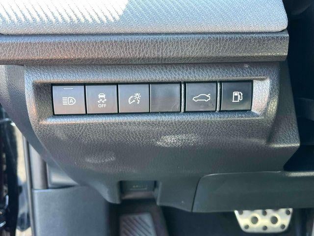 2025 Toyota Camry SE (SE)