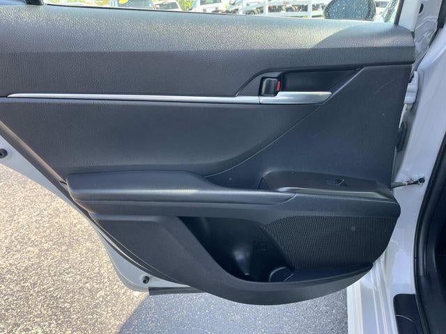 2024 Toyota Camry SE Auto (SE)