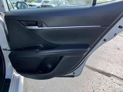 2024 Toyota Camry SE Auto (SE)