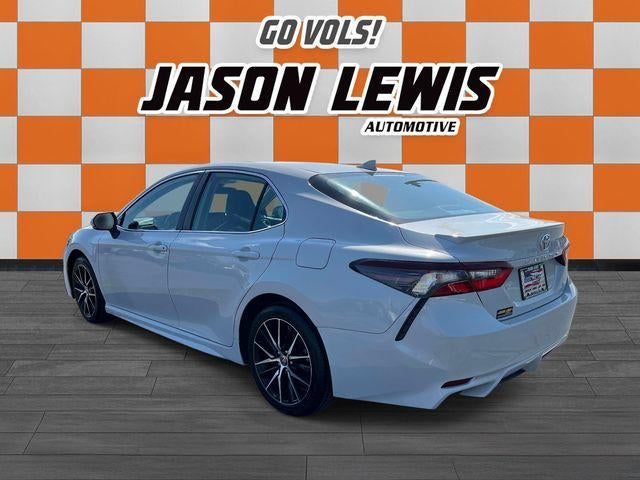 2024 Toyota Camry SE Auto (SE)