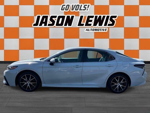 2024 Toyota Camry SE Auto (SE)