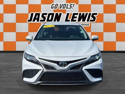 2024 Toyota Camry SE Auto (SE)