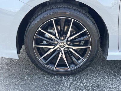 2024 Toyota Camry SE Auto (SE)